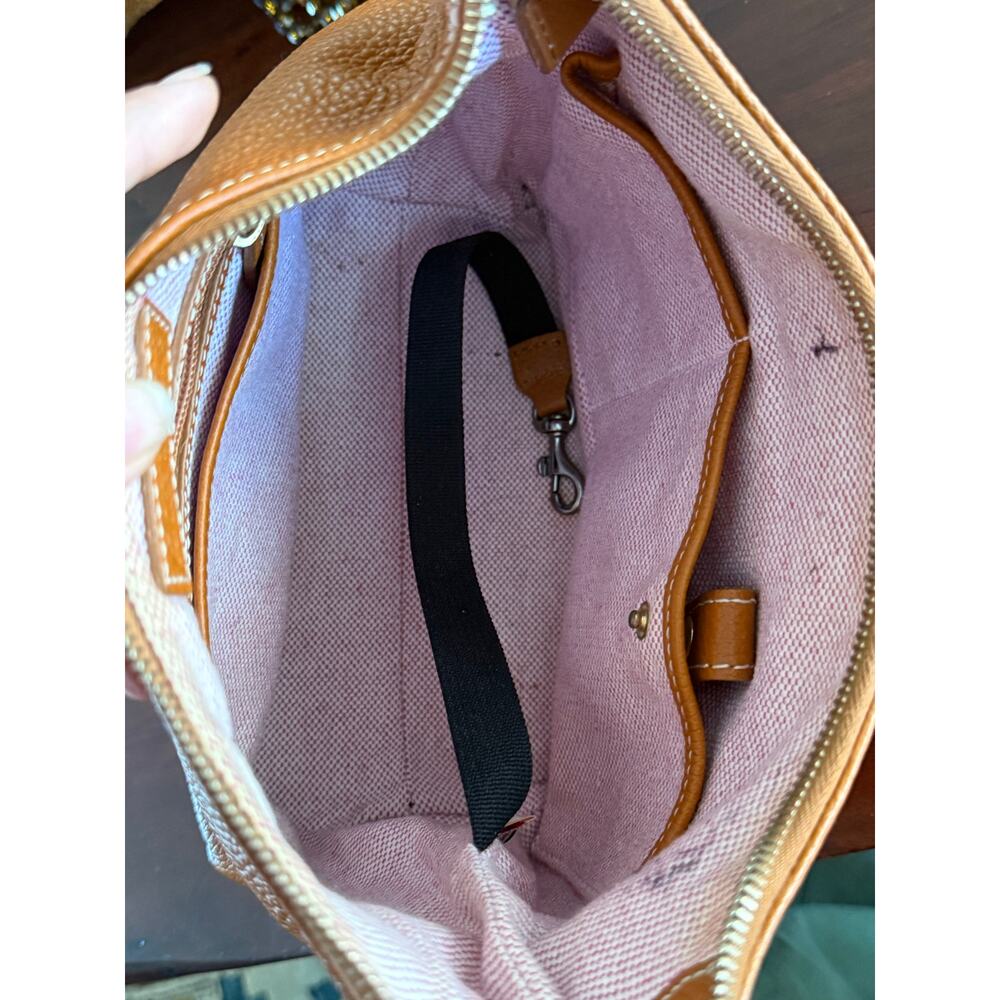 DOONEY & BOURKE Dillen pebble grain leather medium 2 zipper pocket purse in sand - Picture 11 of 13